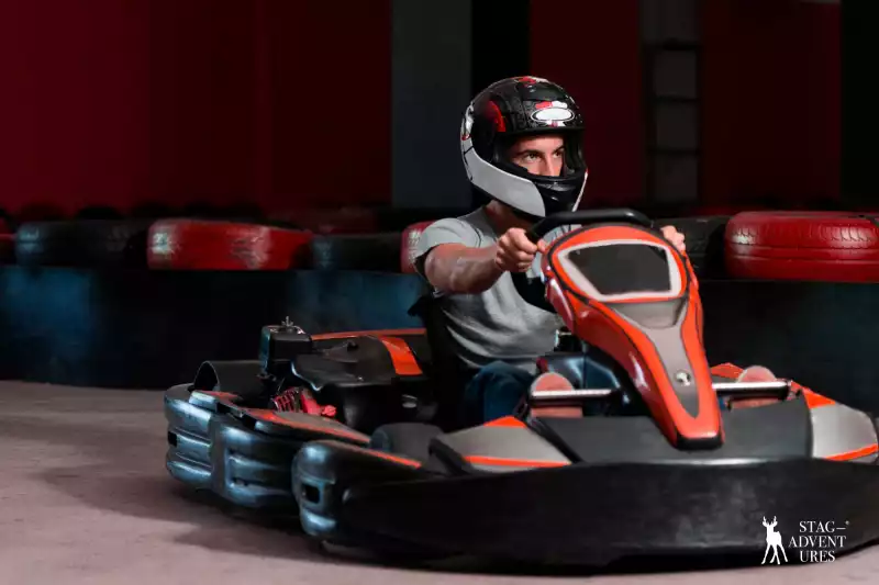 Kart-Rennen Prag - Prag Prag Aktivitäten | Simply Adventures JGA Prag Ideen