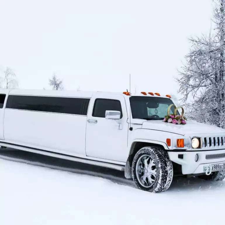 Simply Adventures - JGA - Budapest - Hummer Limo 