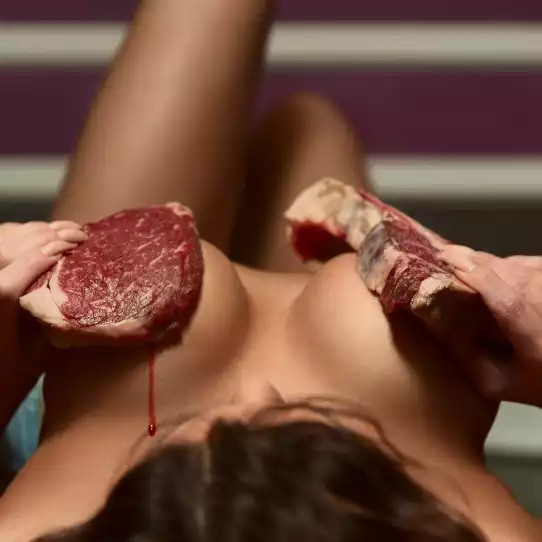 Simply Adventures - JGA - Budapest - Steak und Strip